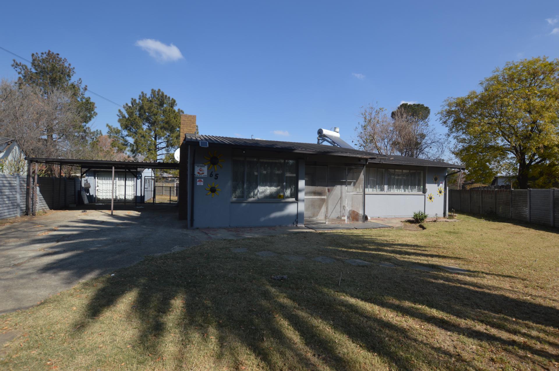 Front View of property in Sasolburg