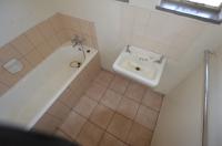 Bathroom 3+ of property in Sasolburg