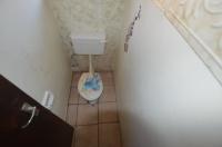 Bathroom 2 of property in Sasolburg