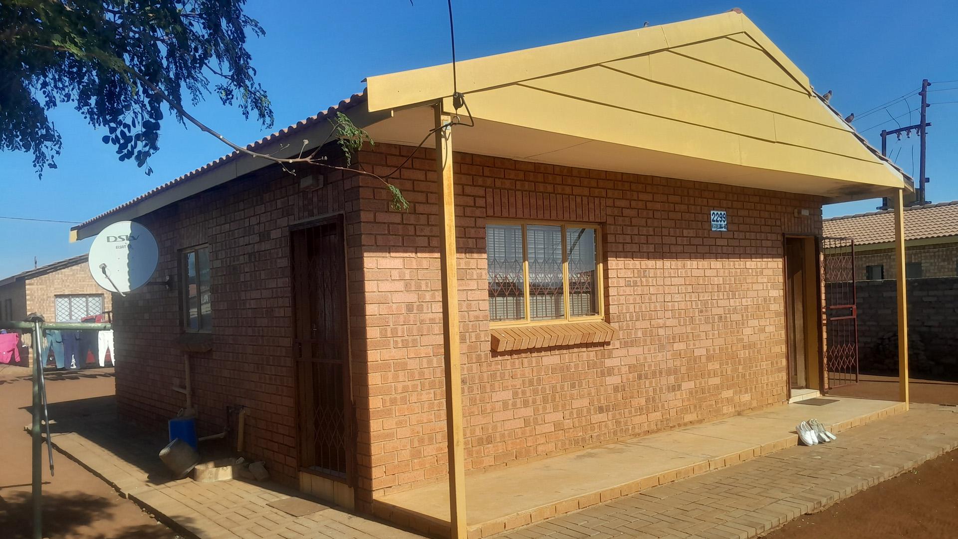 Front View of property in Northam