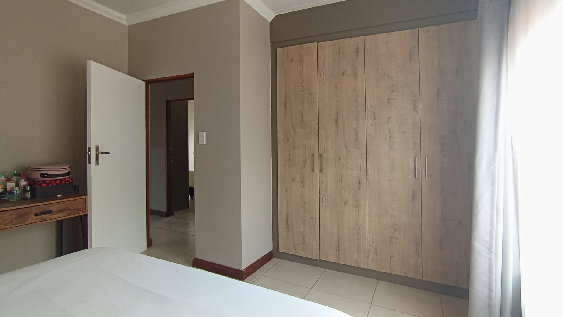 Bed Room 3 - 13 square meters of property in Montana