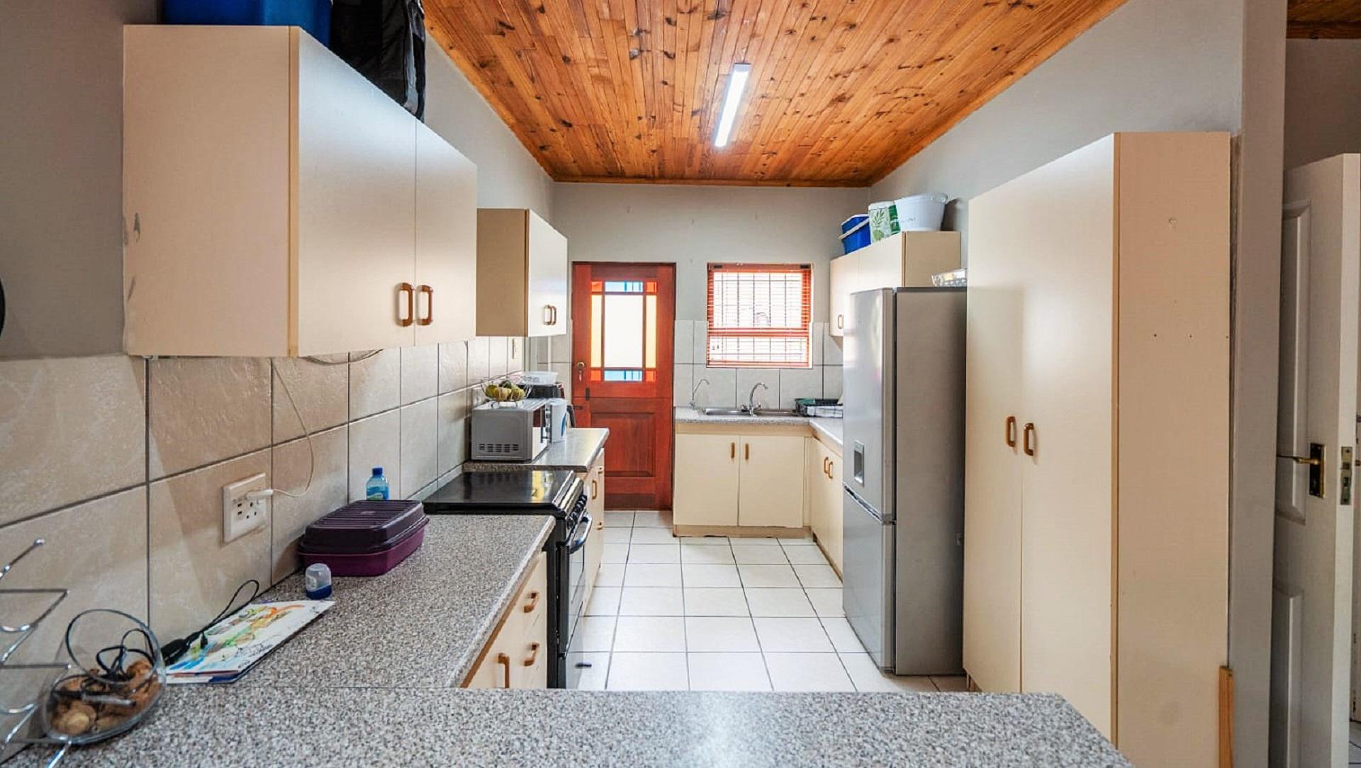 Kitchen of property in Grahamstown