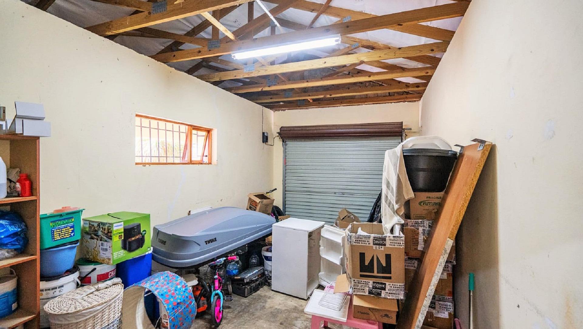 Garage of property in Grahamstown