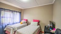 Bed Room 2 of property in Grahamstown