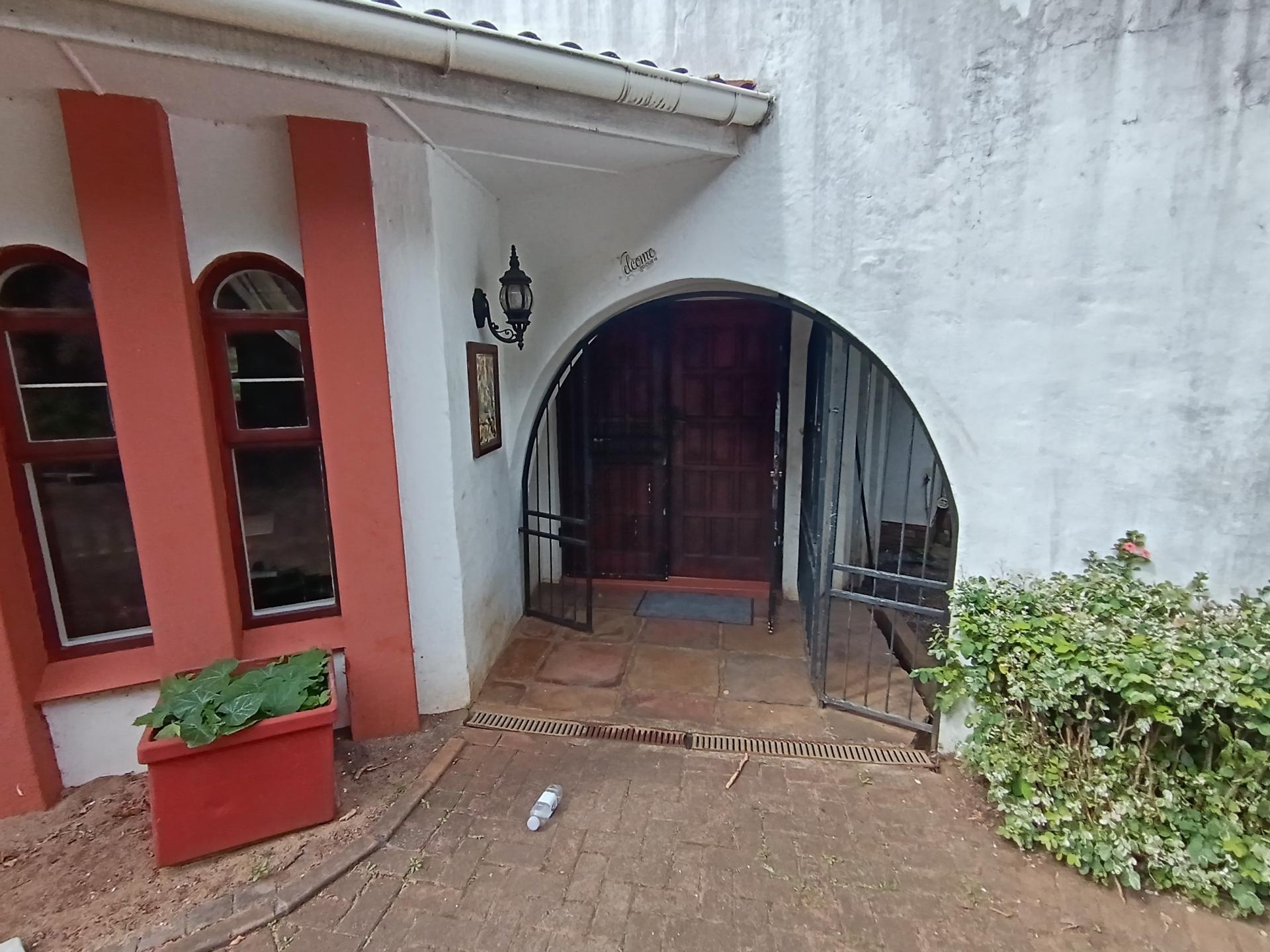 Front View of property in Vincent Heights