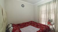 Bed Room 1 - 9 square meters of property in Rosslyn