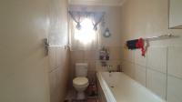 Bathroom 1 - 4 square meters of property in Rosslyn