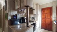 Kitchen - 7 square meters of property in Rosslyn