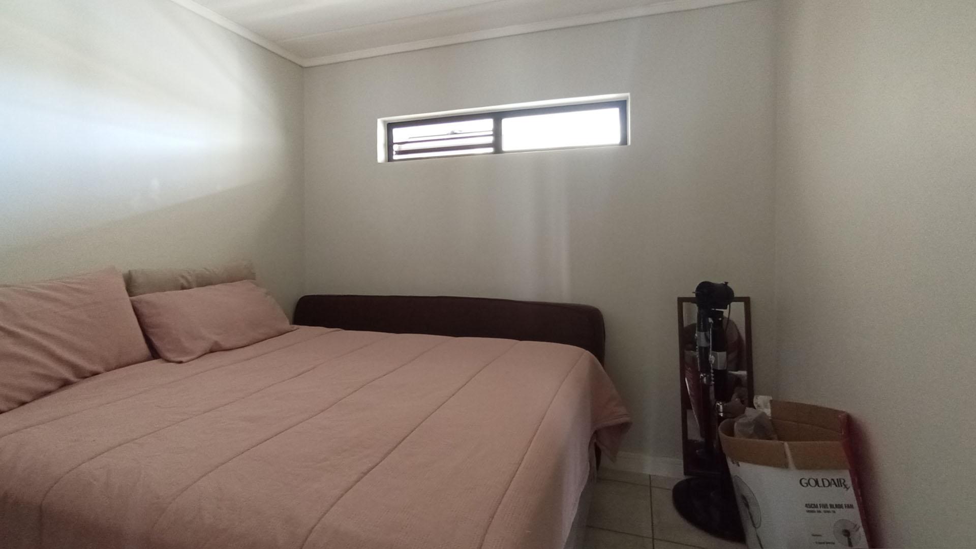 Bed Room 2 - 10 square meters of property in Zwartkoppies