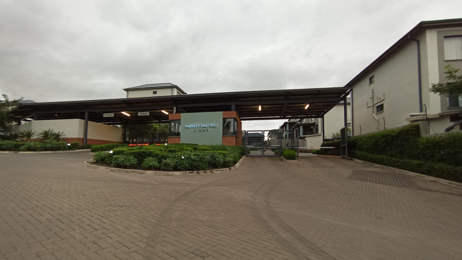 Front View of property in Carlswald