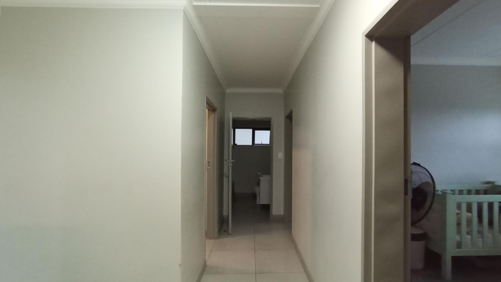 Spaces - 19 square meters of property in Carlswald