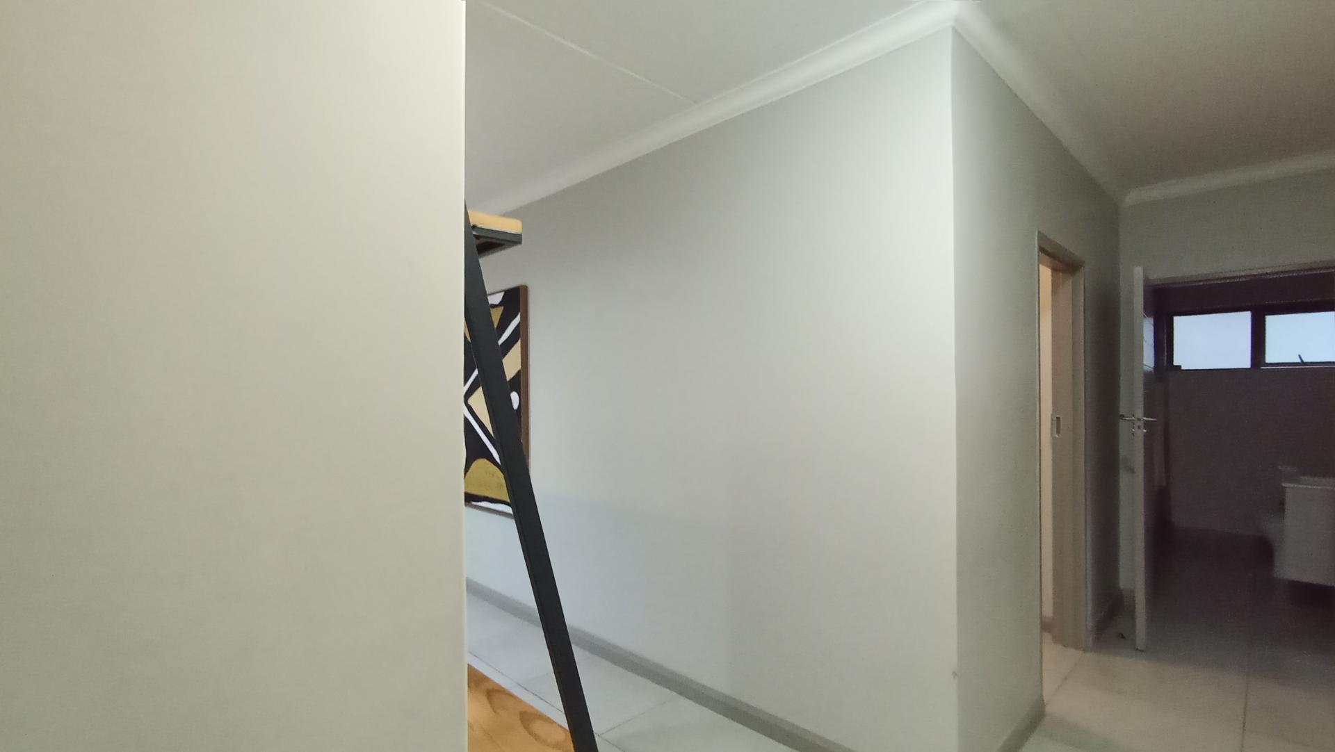 Spaces - 19 square meters of property in Carlswald