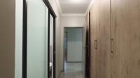 Main Bedroom - 21 square meters of property in Carlswald