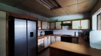 Kitchen - 16 square meters of property in Modder East