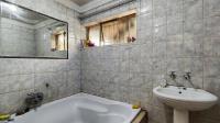Bathroom 1 - 5 square meters of property in Modder East