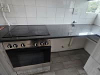  of property in Glenvista