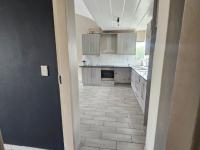  of property in Glenvista