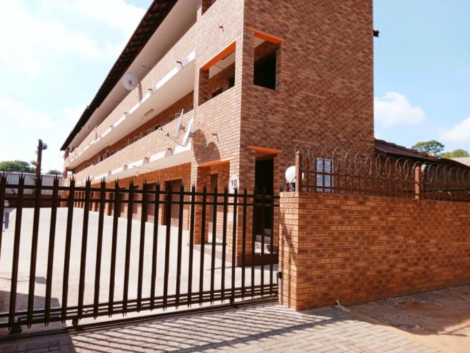1 Bedroom Apartment for Sale For Sale in Rustenburg - MR672752