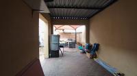 Garage - 19 square meters of property in Chantelle