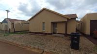 3 Bedroom 2 Bathroom House for Sale for sale in Chantelle