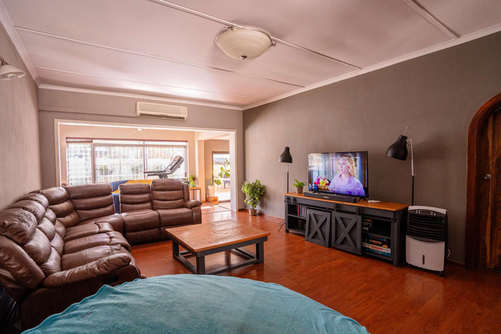 Lounges of property in Wilkoppies