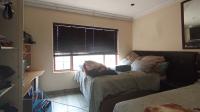 Bed Room 1 - 14 square meters of property in Montana