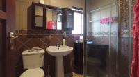 Bathroom 2 - 4 square meters of property in Montana