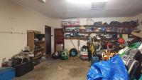 Garage - 41 square meters of property in Montana