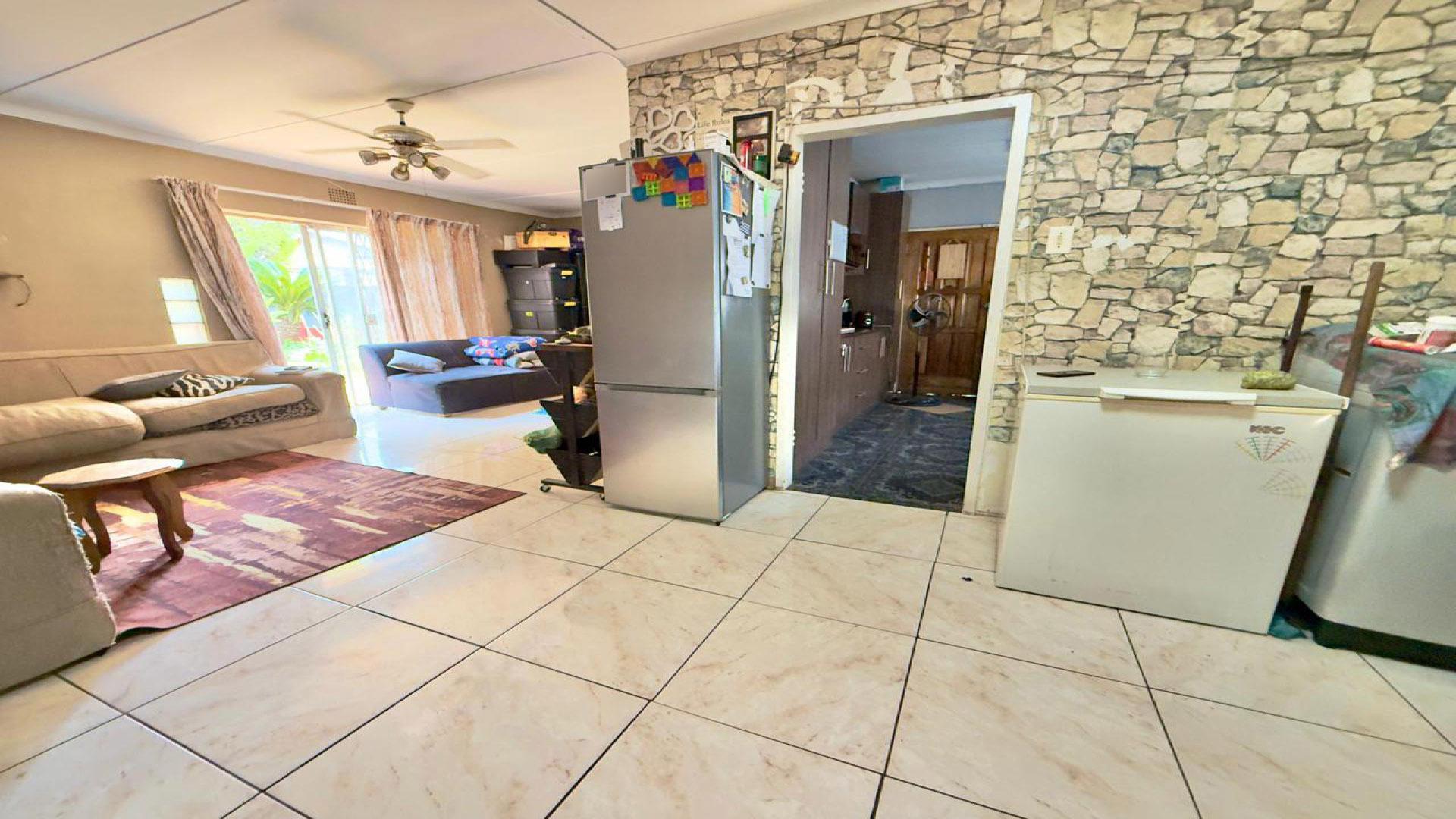 Dining Room - 9 square meters of property in Minnebron