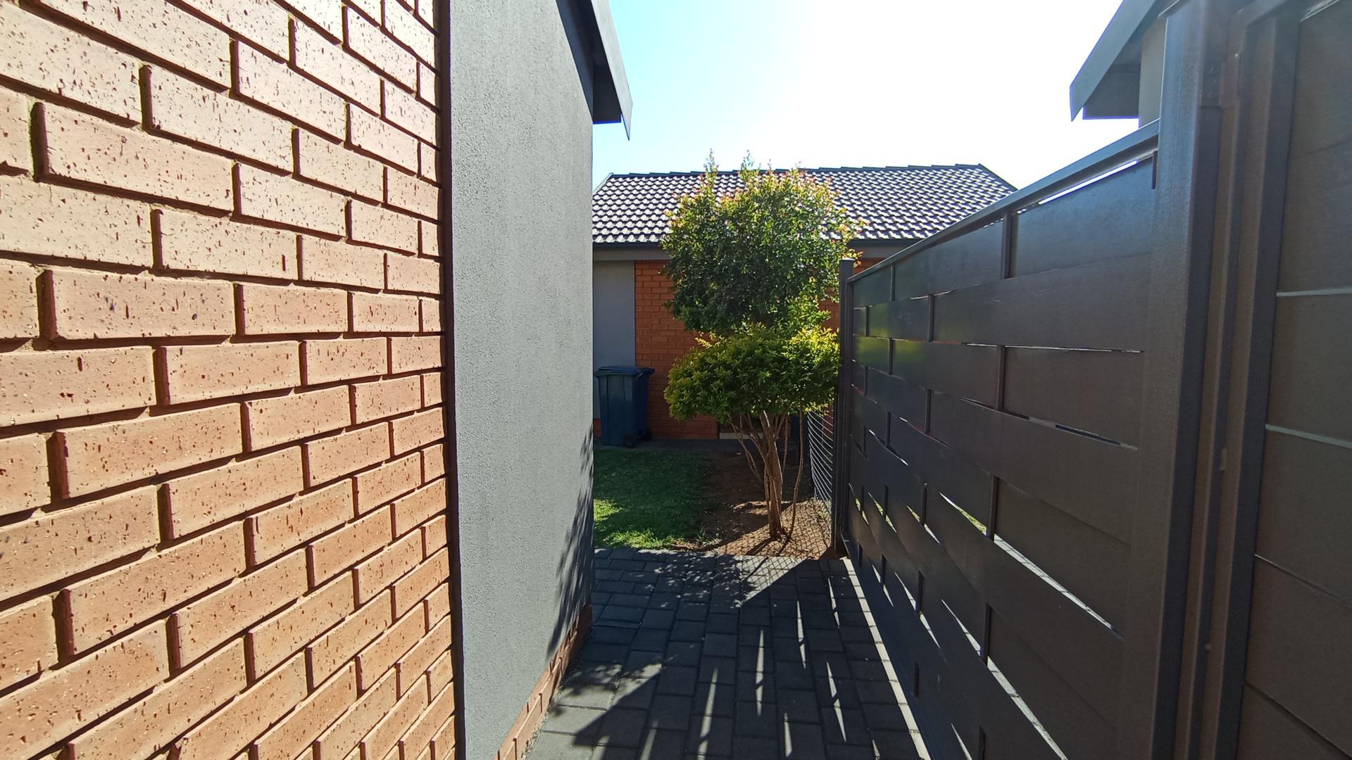 Backyard of property in Roodeplaat