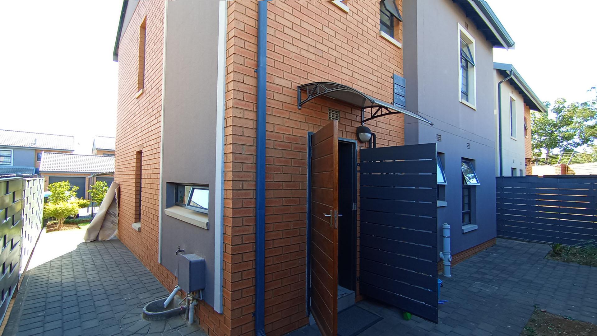 Backyard of property in Roodeplaat