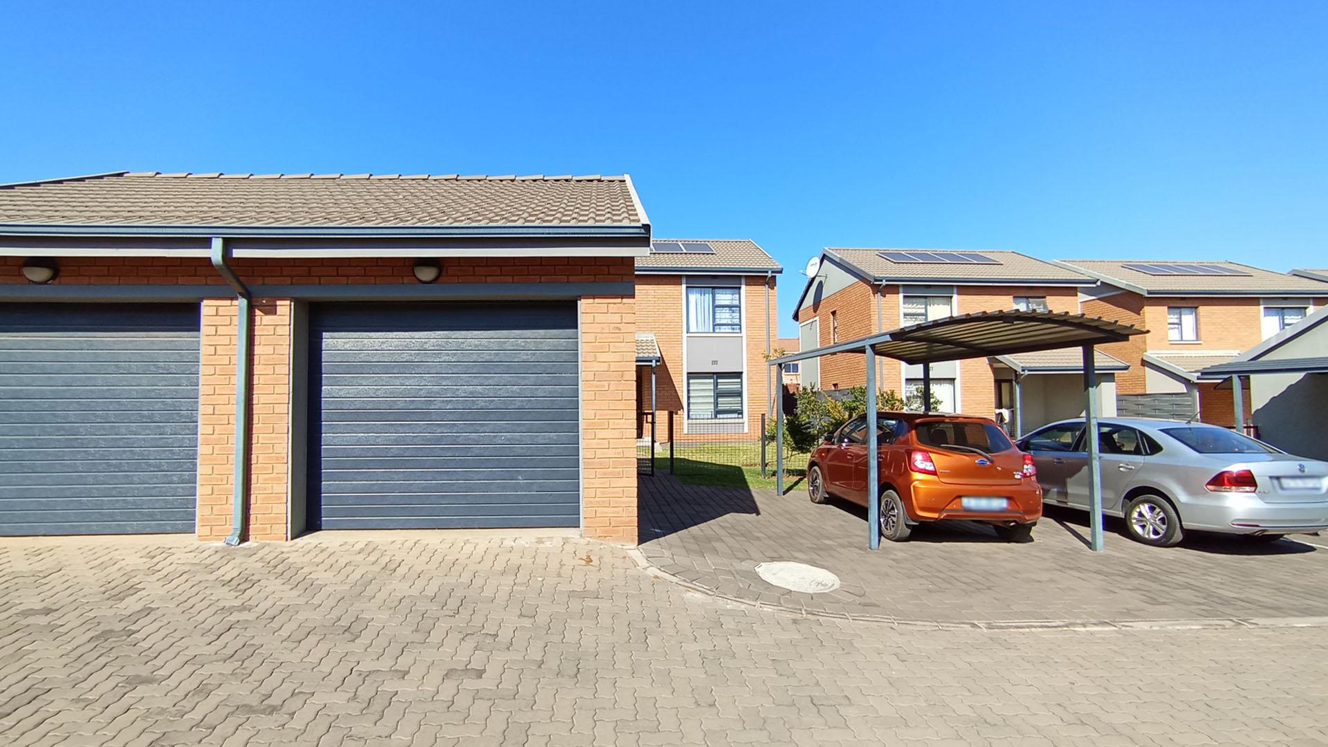 Front View of property in Roodeplaat