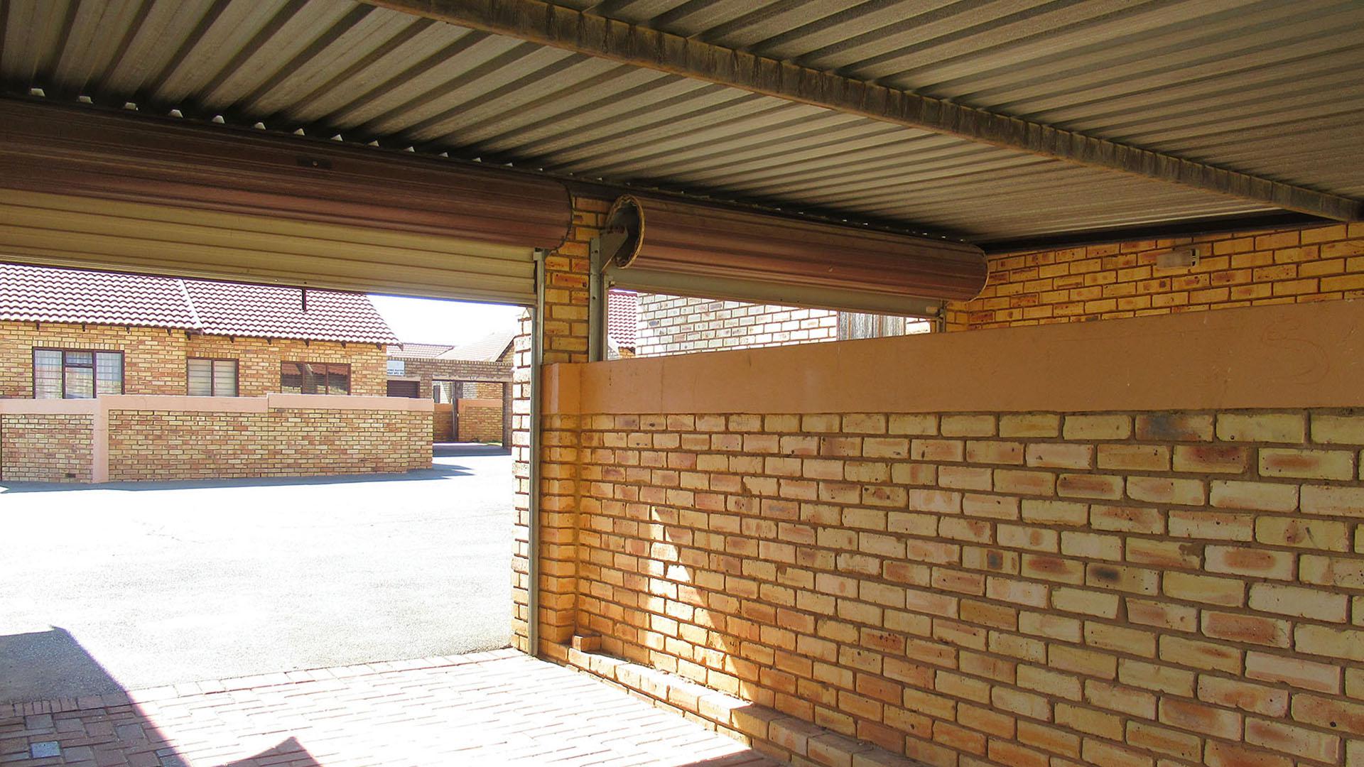 Spaces - 3 square meters of property in Greenhills