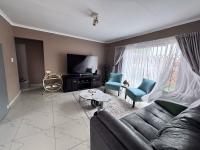 Lounges of property in Greenhills