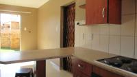 Kitchen - 9 square meters of property in Greenhills