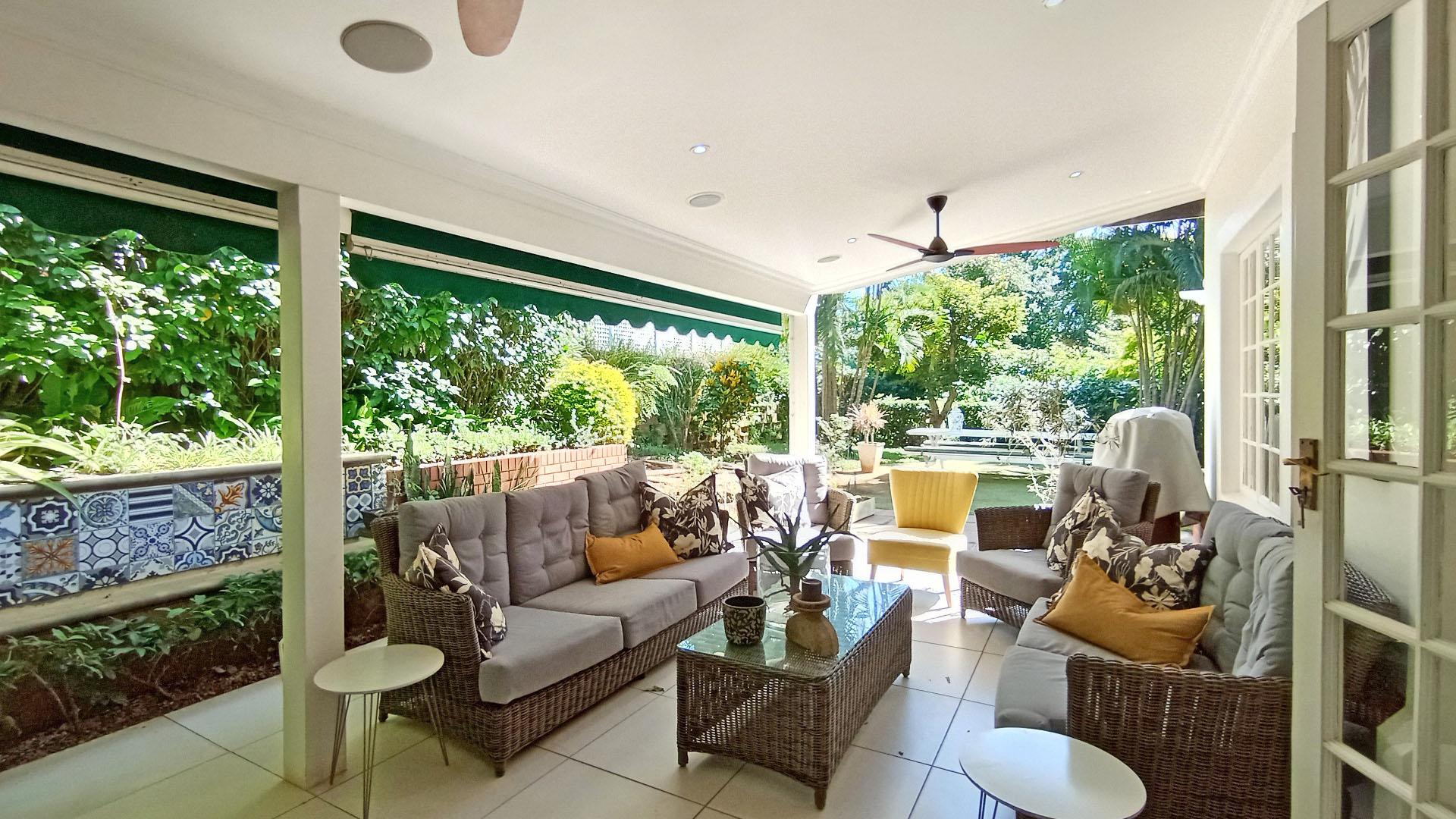 Patio - 39 square meters of property in Mount Edgecombe 