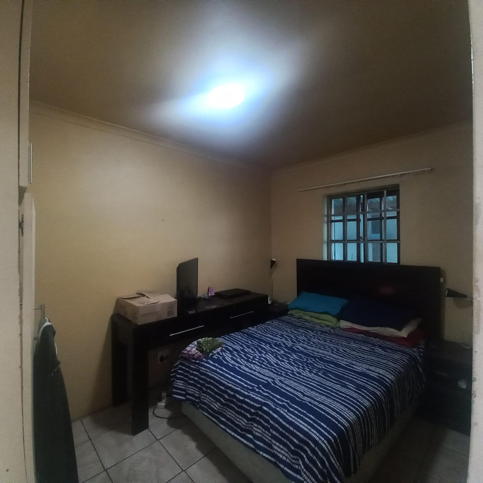 Bed Room 2 of property in Algoa Park