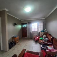 Lounges of property in Algoa Park