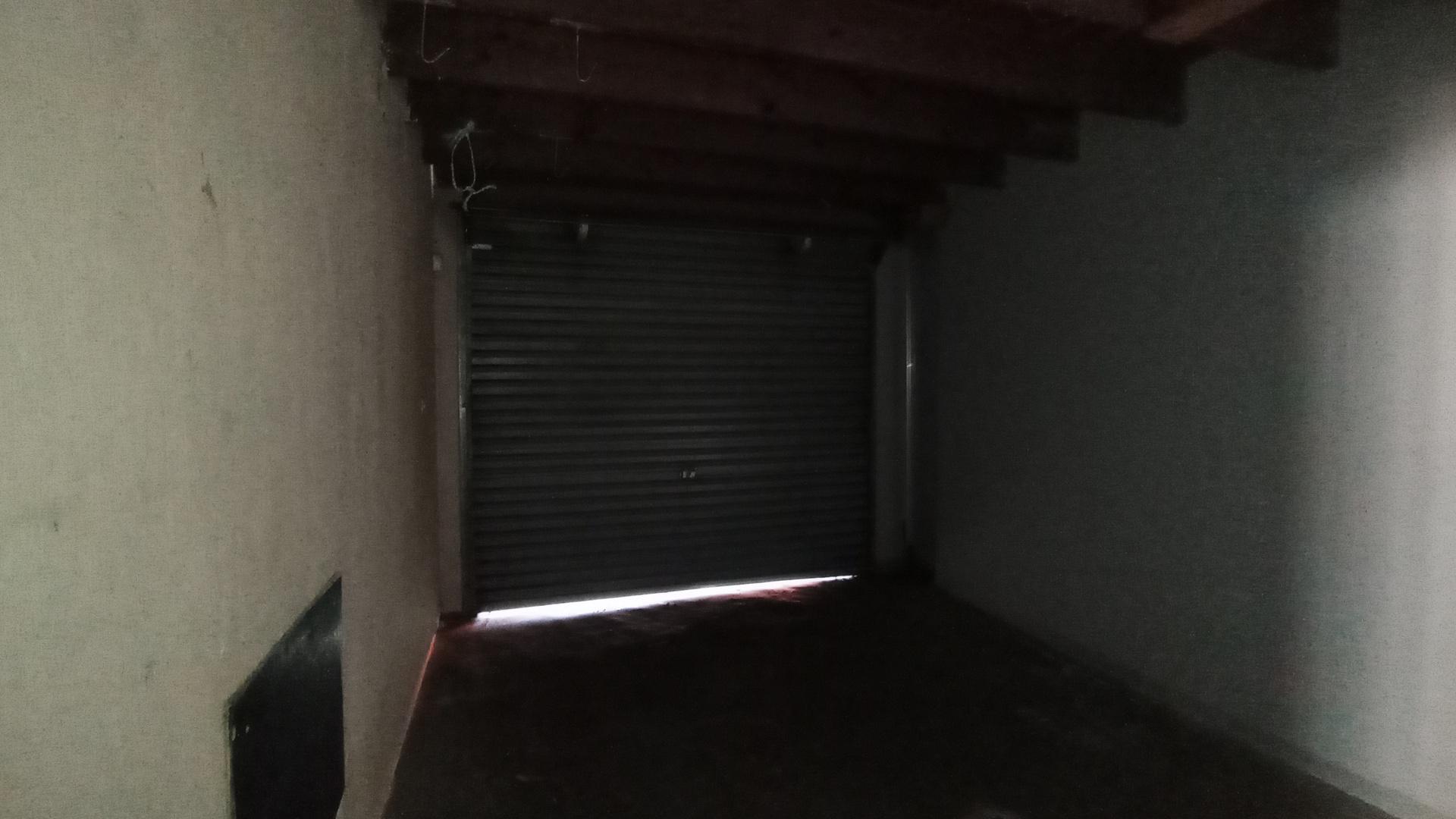 Garage - 20 square meters of property in Garsfontein