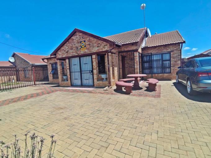 3 Bedroom House for Sale For Sale in Grasslands - MR672845