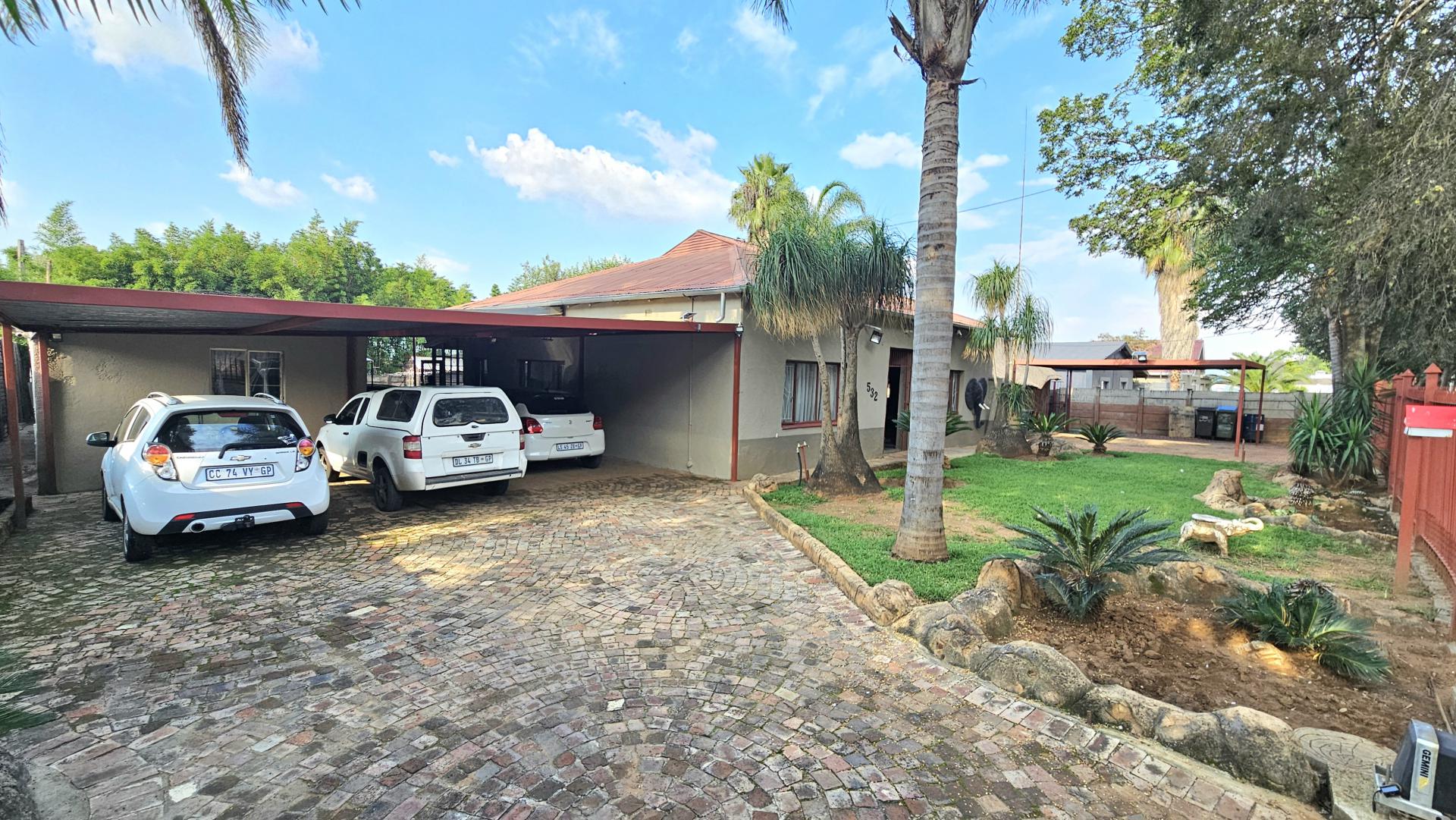  of property in Daspoort