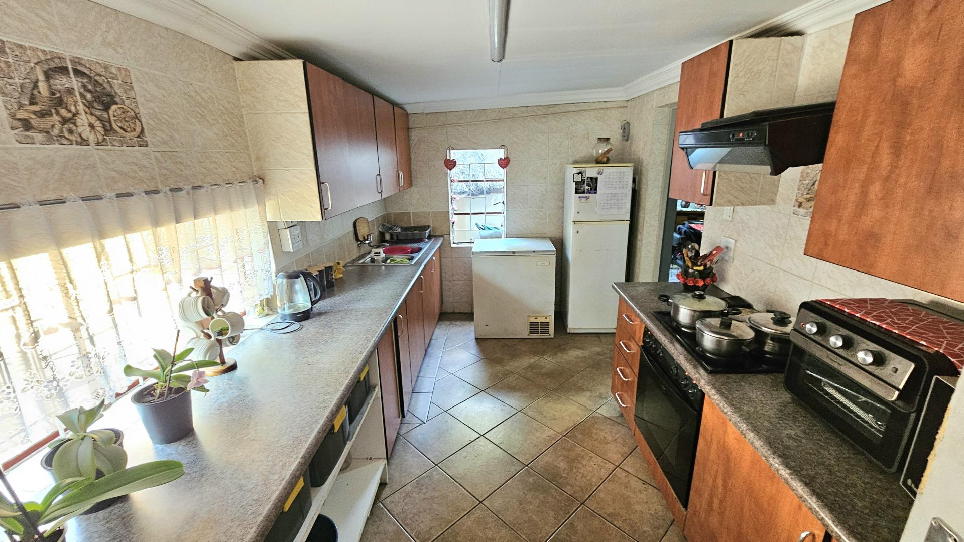  of property in Daspoort