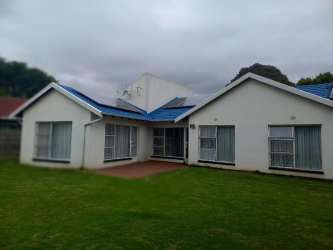 3 Bedroom House for Sale For Sale in Mayberry Park - MR672889