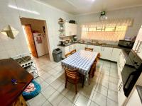  of property in Alan Manor