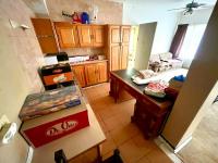  of property in Alan Manor