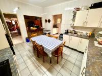  of property in Alan Manor