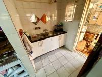  of property in Alan Manor