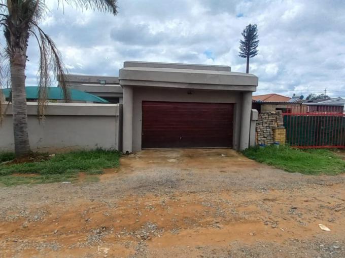 3 Bedroom House for Sale For Sale in Germiston - MR672896