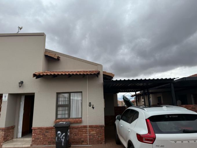 2 Bedroom Simplex for Sale For Sale in Kathu - MR672913