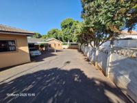 3 Bedroom 2 Bathroom House to Rent for sale in Mount Vernon 